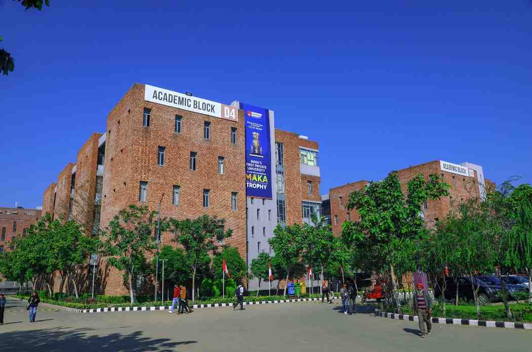 BCA at Chandigarh University: Building Future-Ready Careers in Technology